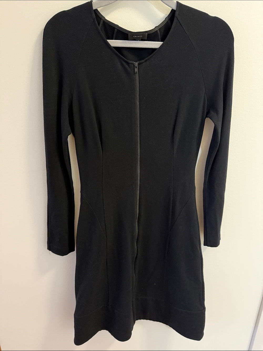 Theory Black Knit Long Sleeve Front Zipper Dress. Size 6.